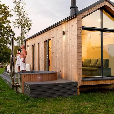 Eco House With A Hot Tub Holiday home *