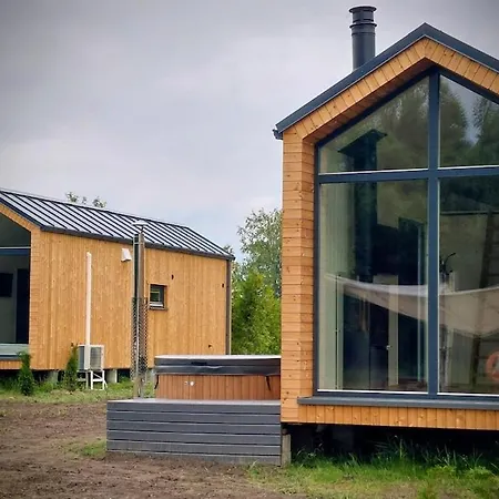 Loma-asunnot Eco House With A Hot Tub *